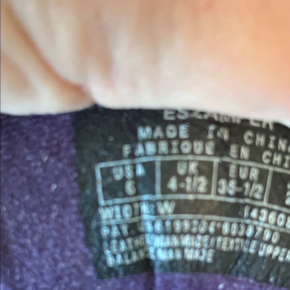 Easy Spirit Athletic Sneakers - Picture 5 of 9